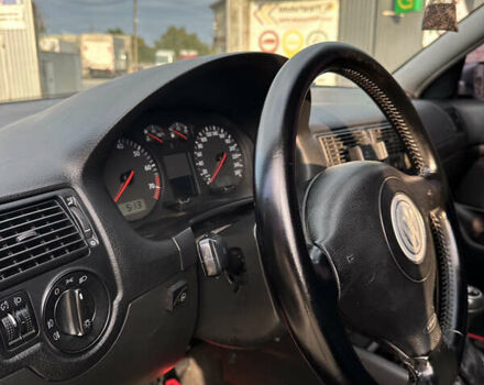 Серый Фольксваген Гольф, объемом двигателя 1.6 л и пробегом 300 тыс. км за 3800 $, фото 15 на Automoto.ua