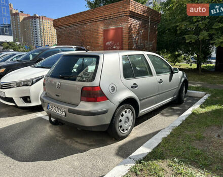 Серый Фольксваген Гольф, объемом двигателя 1.6 л и пробегом 200 тыс. км за 3300 $, фото 2 на Automoto.ua