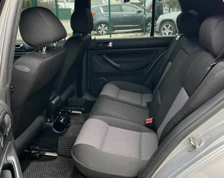 Серый Фольксваген Гольф, объемом двигателя 1.6 л и пробегом 203 тыс. км за 5700 $, фото 17 на Automoto.ua