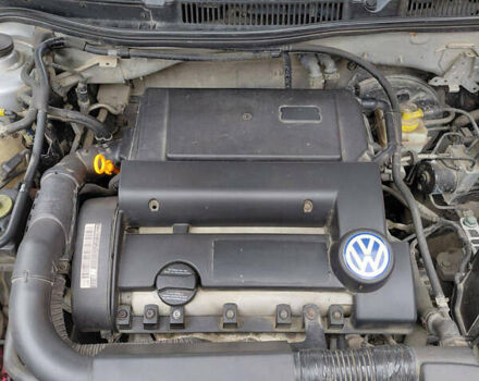 Серый Фольксваген Гольф, объемом двигателя 1.39 л и пробегом 287 тыс. км за 3500 $, фото 4 на Automoto.ua
