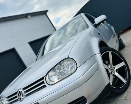 Серый Фольксваген Гольф, объемом двигателя 1.6 л и пробегом 300 тыс. км за 3800 $, фото 3 на Automoto.ua