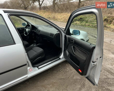 Серый Фольксваген Гольф, объемом двигателя 1.6 л и пробегом 170 тыс. км за 5200 $, фото 26 на Automoto.ua