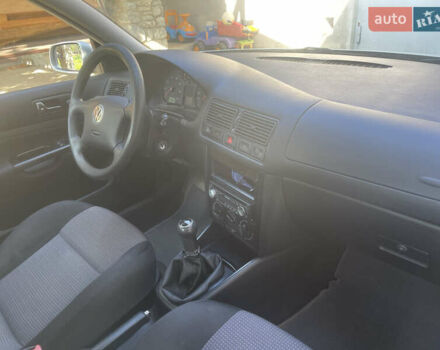 Фольксваген Гольф 2002 у Хмельницькому на Automoto.ua Сірий Фольксваген Гольф, об'ємом двигуна 1.39 л та пробігом 264 тис. км за 4500 $, фото 16 на Automoto.ua