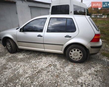 Серый Фольксваген Гольф, объемом двигателя 1.39 л и пробегом 183 тыс. км за 3750 $, фото 5 на Automoto.ua