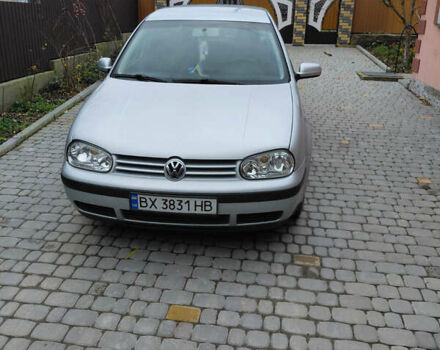 Серый Фольксваген Гольф, объемом двигателя 1.39 л и пробегом 287 тыс. км за 3500 $, фото 2 на Automoto.ua