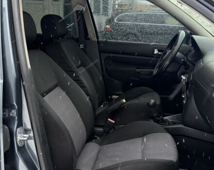 Серый Фольксваген Гольф, объемом двигателя 1.4 л и пробегом 300 тыс. км за 2800 $, фото 18 на Automoto.ua