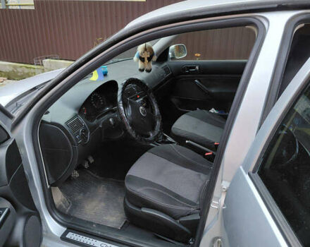 Серый Фольксваген Гольф, объемом двигателя 1.39 л и пробегом 287 тыс. км за 3500 $, фото 6 на Automoto.ua