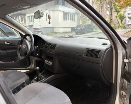 Серый Фольксваген Гольф, объемом двигателя 1.6 л и пробегом 112 тыс. км за 3500 $, фото 5 на Automoto.ua