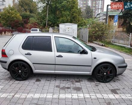 Серый Фольксваген Гольф, объемом двигателя 1.6 л и пробегом 266 тыс. км за 4700 $, фото 6 на Automoto.ua