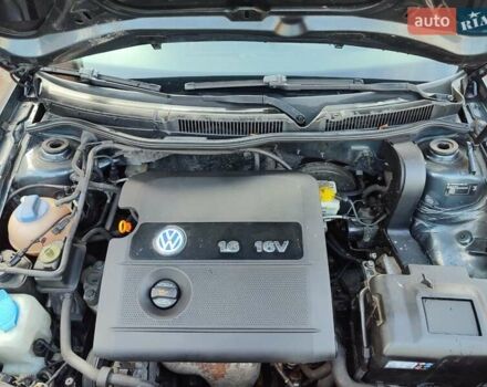 Серый Фольксваген Гольф, объемом двигателя 1.6 л и пробегом 223 тыс. км за 5500 $, фото 13 на Automoto.ua