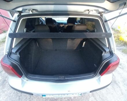 Серый Фольксваген Гольф, объемом двигателя 1.4 л и пробегом 258 тыс. км за 3800 $, фото 6 на Automoto.ua