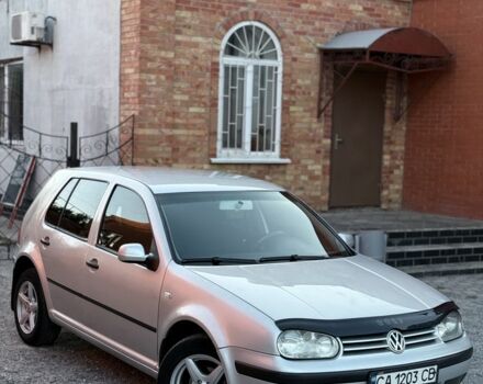 Серый Фольксваген Гольф, объемом двигателя 1.6 л и пробегом 242 тыс. км за 3600 $, фото 1 на Automoto.ua