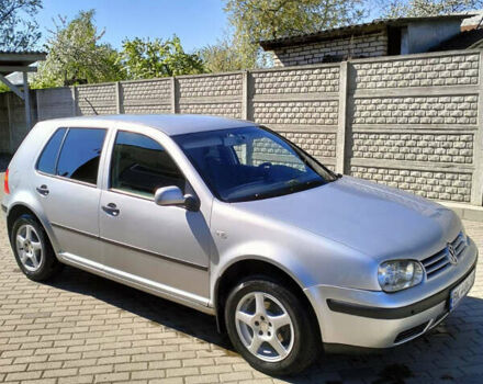 Серый Фольксваген Гольф, объемом двигателя 1.6 л и пробегом 200 тыс. км за 4300 $, фото 2 на Automoto.ua