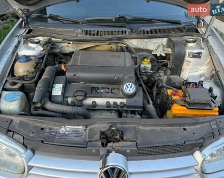 Серый Фольксваген Гольф, объемом двигателя 1.39 л и пробегом 310 тыс. км за 3750 $, фото 12 на Automoto.ua