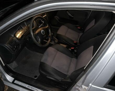 Сірий Фольксваген Гольф, об'ємом двигуна 1.4 л та пробігом 218 тис. км за 3800 $, фото 6 на Automoto.ua