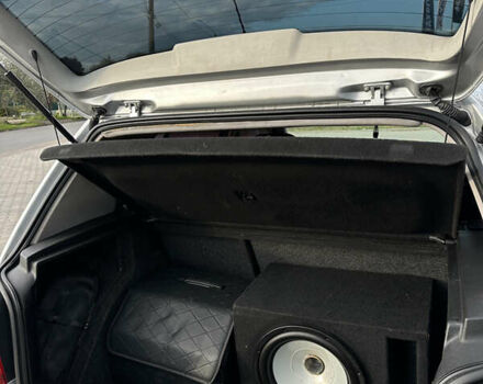 Серый Фольксваген Гольф, объемом двигателя 1.6 л и пробегом 300 тыс. км за 3800 $, фото 17 на Automoto.ua