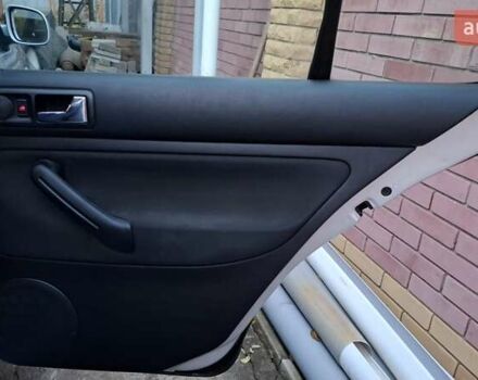 Серый Фольксваген Гольф, объемом двигателя 1.6 л и пробегом 194 тыс. км за 4800 $, фото 41 на Automoto.ua