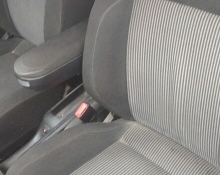 Серый Фольксваген Гольф, объемом двигателя 1.6 л и пробегом 250 тыс. км за 4000 $, фото 5 на Automoto.ua