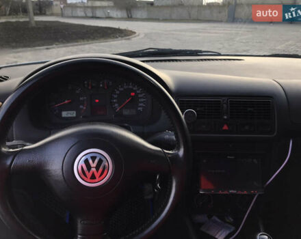 Серый Фольксваген Гольф, объемом двигателя 1.6 л и пробегом 240 тыс. км за 4599 $, фото 22 на Automoto.ua