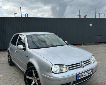 Серый Фольксваген Гольф, объемом двигателя 1.6 л и пробегом 300 тыс. км за 3800 $, фото 4 на Automoto.ua