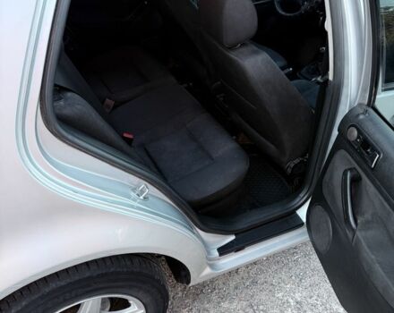 Серый Фольксваген Гольф, объемом двигателя 1.6 л и пробегом 242 тыс. км за 3600 $, фото 13 на Automoto.ua