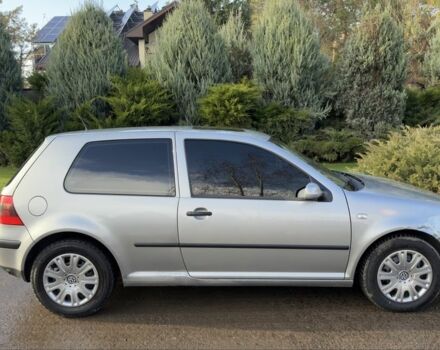 Серый Фольксваген Гольф, объемом двигателя 1.6 л и пробегом 220 тыс. км за 2190 $, фото 3 на Automoto.ua