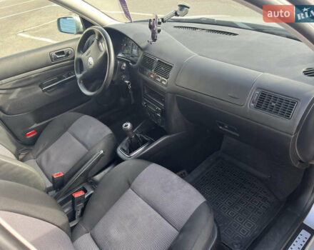 Сірий Фольксваген Гольф, об'ємом двигуна 1.39 л та пробігом 250 тис. км за 3950 $, фото 11 на Automoto.ua