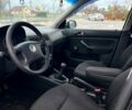 Серый Фольксваген Гольф, объемом двигателя 1.6 л и пробегом 320 тыс. км за 4100 $, фото 7 на Automoto.ua
