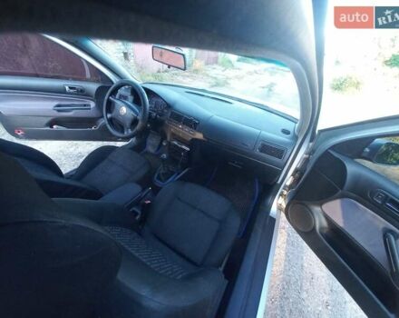 Серый Фольксваген Гольф, объемом двигателя 1.4 л и пробегом 258 тыс. км за 3800 $, фото 3 на Automoto.ua