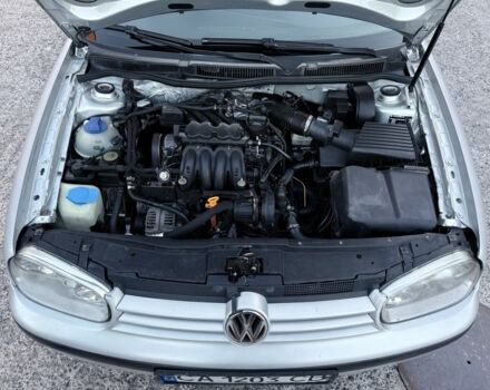 Серый Фольксваген Гольф, объемом двигателя 1.6 л и пробегом 242 тыс. км за 3600 $, фото 15 на Automoto.ua