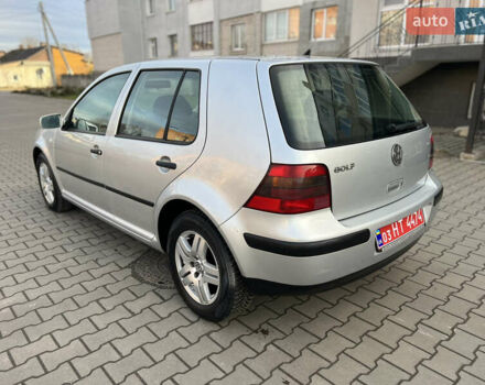 Серый Фольксваген Гольф, объемом двигателя 1.6 л и пробегом 217 тыс. км за 4550 $, фото 4 на Automoto.ua