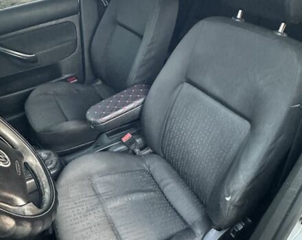 Серый Фольксваген Гольф, объемом двигателя 1.9 л и пробегом 320 тыс. км за 4500 $, фото 9 на Automoto.ua