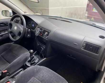 Серый Фольксваген Гольф, объемом двигателя 1.6 л и пробегом 265 тыс. км за 4200 $, фото 6 на Automoto.ua