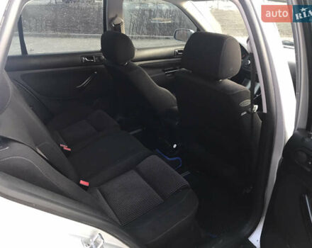 Серый Фольксваген Гольф, объемом двигателя 1.6 л и пробегом 240 тыс. км за 4599 $, фото 19 на Automoto.ua