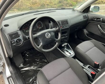 Серый Фольксваген Гольф, объемом двигателя 1.6 л и пробегом 170 тыс. км за 5200 $, фото 9 на Automoto.ua