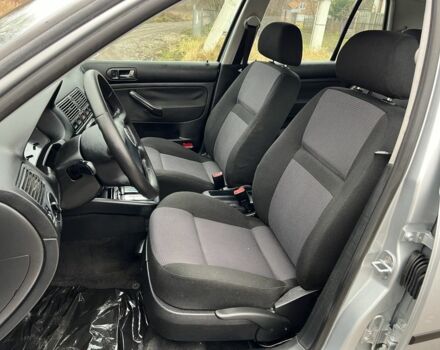 Серый Фольксваген Гольф, объемом двигателя 1.6 л и пробегом 170 тыс. км за 5200 $, фото 10 на Automoto.ua