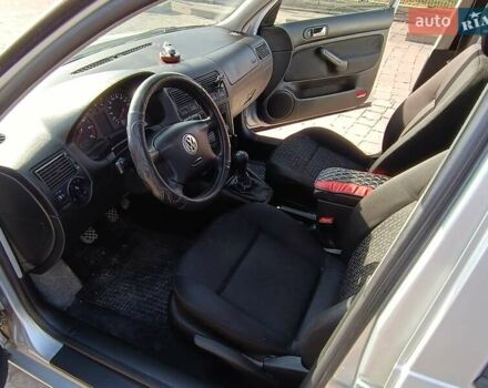 Серый Фольксваген Гольф, объемом двигателя 1.39 л и пробегом 191 тыс. км за 3700 $, фото 18 на Automoto.ua