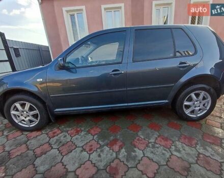 Серый Фольксваген Гольф, объемом двигателя 1.6 л и пробегом 223 тыс. км за 5500 $, фото 2 на Automoto.ua