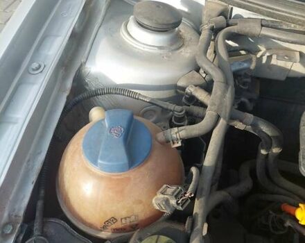 Серый Фольксваген Гольф, объемом двигателя 1.6 л и пробегом 179 тыс. км за 3500 $, фото 17 на Automoto.ua