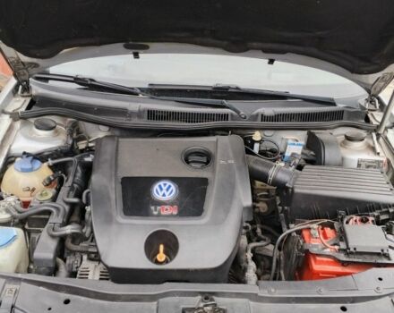 Серый Фольксваген Гольф, объемом двигателя 1.9 л и пробегом 310 тыс. км за 4500 $, фото 5 на Automoto.ua