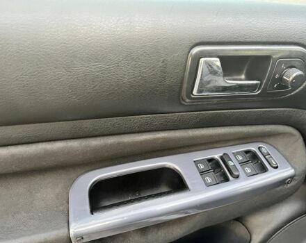 Серый Фольксваген Гольф, объемом двигателя 1.9 л и пробегом 326 тыс. км за 3950 $, фото 4 на Automoto.ua