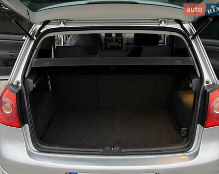 Сірий Фольксваген Гольф, об'ємом двигуна 1.6 л та пробігом 210 тис. км за 4150 $, фото 17 на Automoto.ua