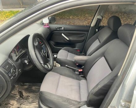 Серый Фольксваген Гольф, объемом двигателя 1.6 л и пробегом 300 тыс. км за 3350 $, фото 11 на Automoto.ua