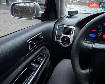 Серый Фольксваген Гольф, объемом двигателя 1.6 л и пробегом 207 тыс. км за 4800 $, фото 4 на Automoto.ua