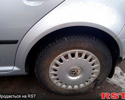 Сірий Фольксваген Гольф, об'ємом двигуна 1.4 л та пробігом 220 тис. км за 3750 $, фото 4 на Automoto.ua