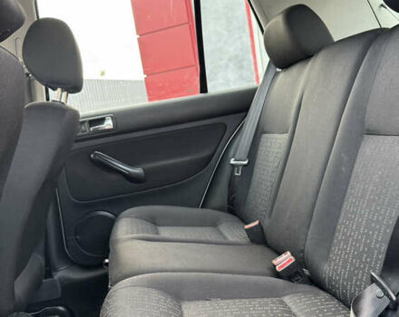 Серый Фольксваген Гольф, объемом двигателя 1.6 л и пробегом 178 тыс. км за 4999 $, фото 24 на Automoto.ua