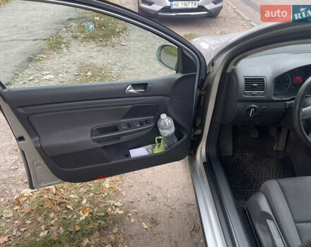 Фольксваген Гольф 2003 в Днепре (Днепропетровске) на Automoto.ua Серый Фольксваген Гольф, объемом двигателя 1.4 л и пробегом 222 тыс. км за 4500 $, фото 11 на Automoto.ua