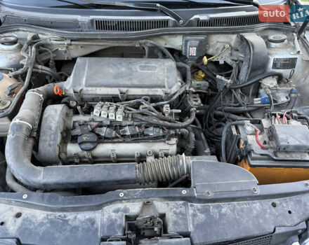 Серый Фольксваген Гольф, объемом двигателя 1.4 л и пробегом 269 тыс. км за 4400 $, фото 15 на Automoto.ua