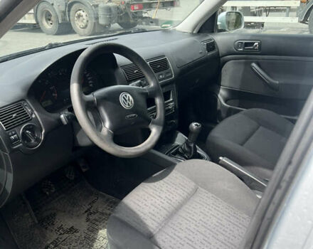Серый Фольксваген Гольф, объемом двигателя 1.6 л и пробегом 200 тыс. км за 4600 $, фото 10 на Automoto.ua