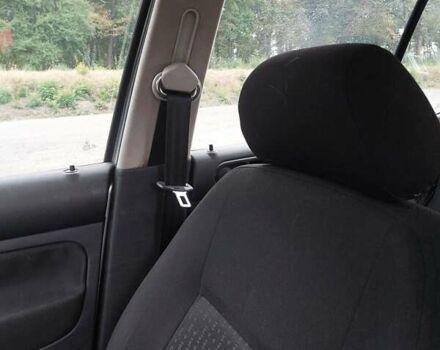 Сірий Фольксваген Гольф, об'ємом двигуна 1.6 л та пробігом 388 тис. км за 3650 $, фото 20 на Automoto.ua